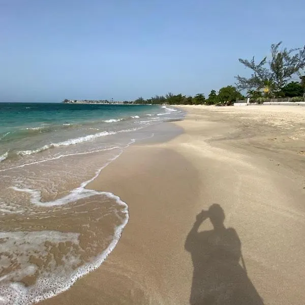 Crescent Lodge Runaway Bay 0*,  Jamaica